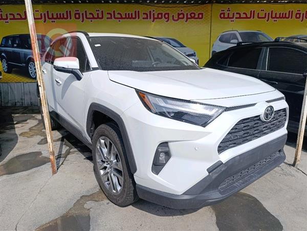 Toyota for sale in Iraq